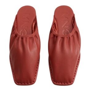 Mango 38 (7.5-8) NEW Red Mules with Square Toe and Ruched detail